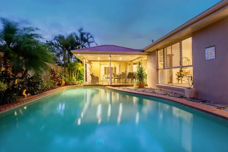 71 Deborah Avenue, Benowa Waters QLD 4217