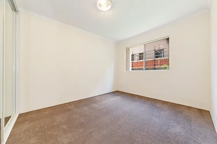Fifth view of Homely apartment listing, 2/4-6 Lynvale Close, Lane Cove NSW 2066