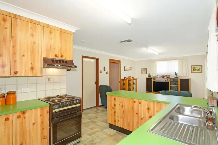 Second view of Homely house listing, 7 Nowland Crescent, Westdale NSW 2340