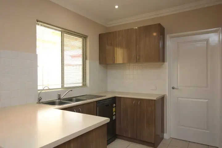 Fifth view of Homely house listing, 4/37 Hooley Road, Midland WA 6056
