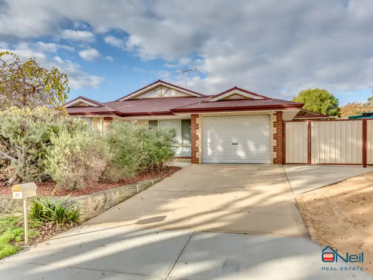 31 Flinn Avenue, Kelmscott WA 6111