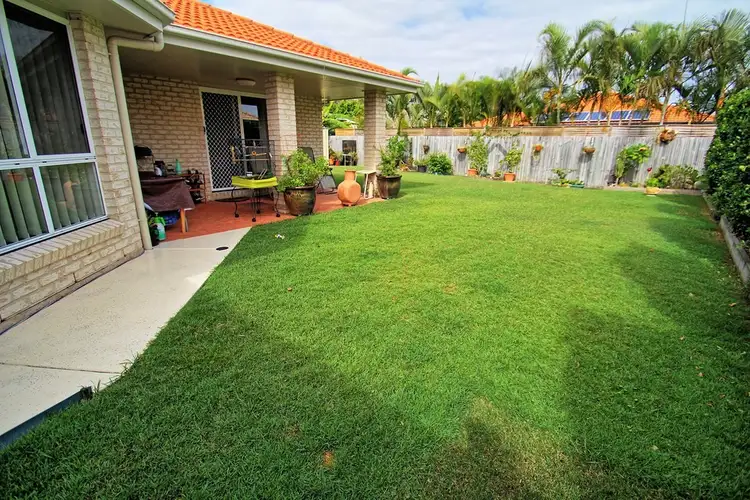 36 Reeders Street, Sandstone Point QLD 4511