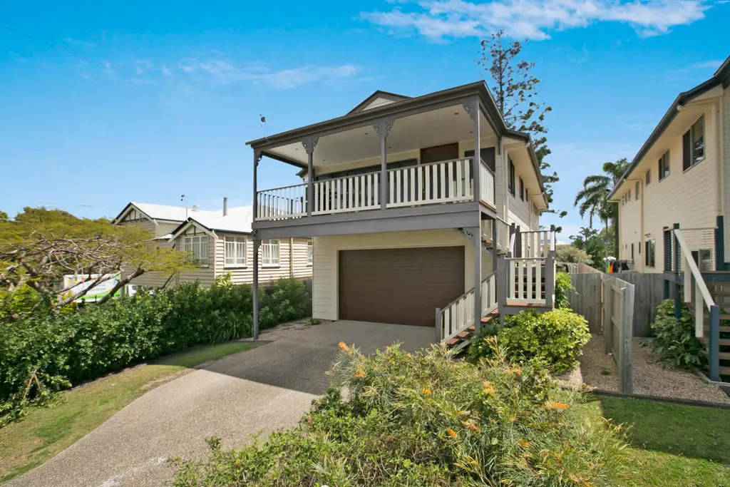 Main view of Homely house listing, 102 Gordon Parade, Manly QLD 4179