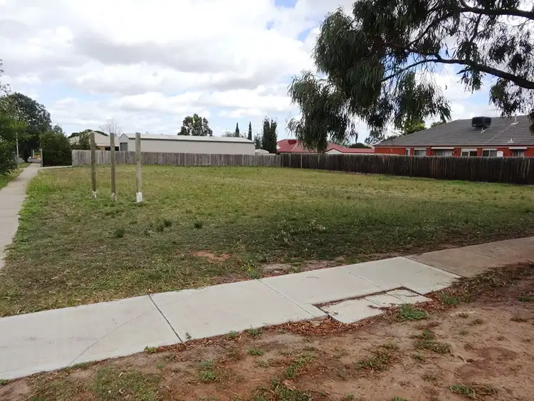 2 Darcy Street, Bacchus Marsh VIC 3340