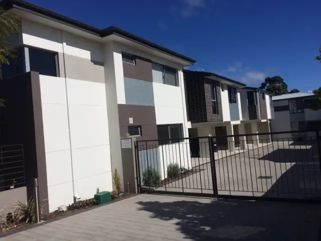 7/27 POLLARD STREET, Glendalough WA 6016