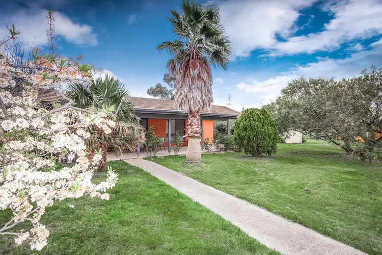 129 Peters Road, Gisborne VIC 3437