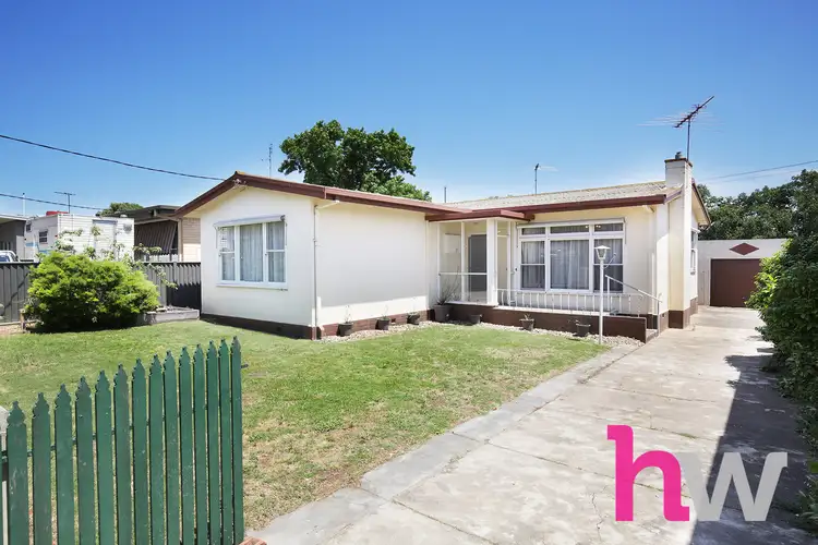 12 Tanner Street, Breakwater VIC 3219