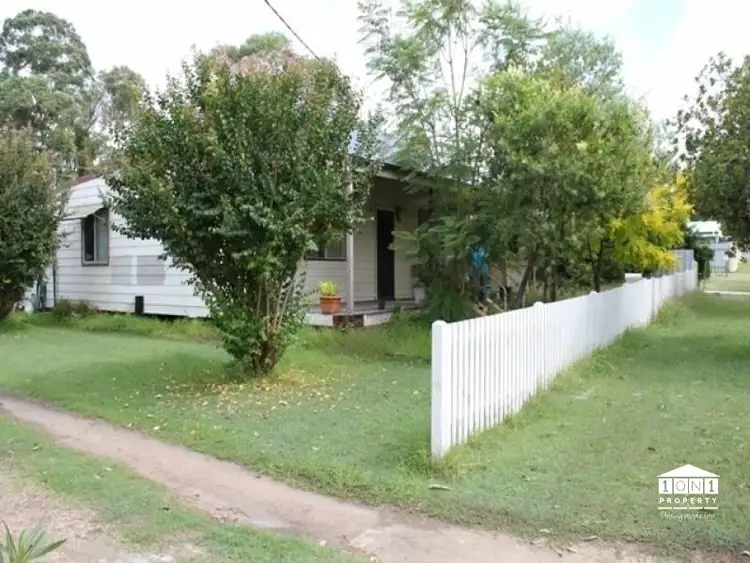 16 Lismore St, Abermain NSW 2326
