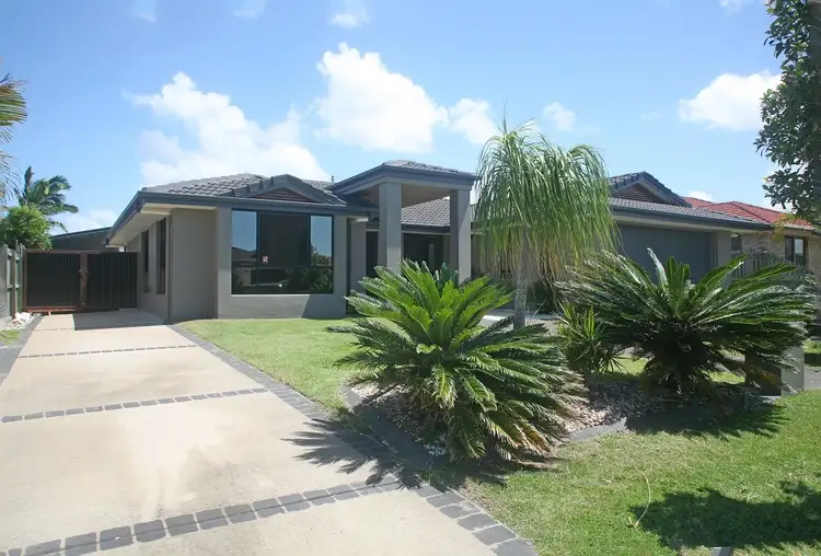 8 Surrey Court, Kawungan QLD 4655