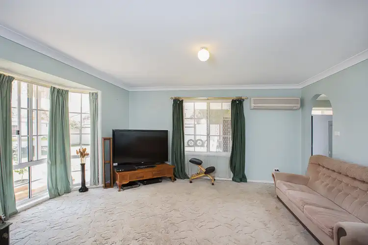 Second view of Homely house listing, 8 Oxford Drive, Lake Haven NSW 2263
