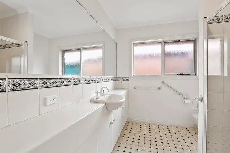 Sixth view of Homely house listing, 15 Gillean Place, Lara VIC 3212