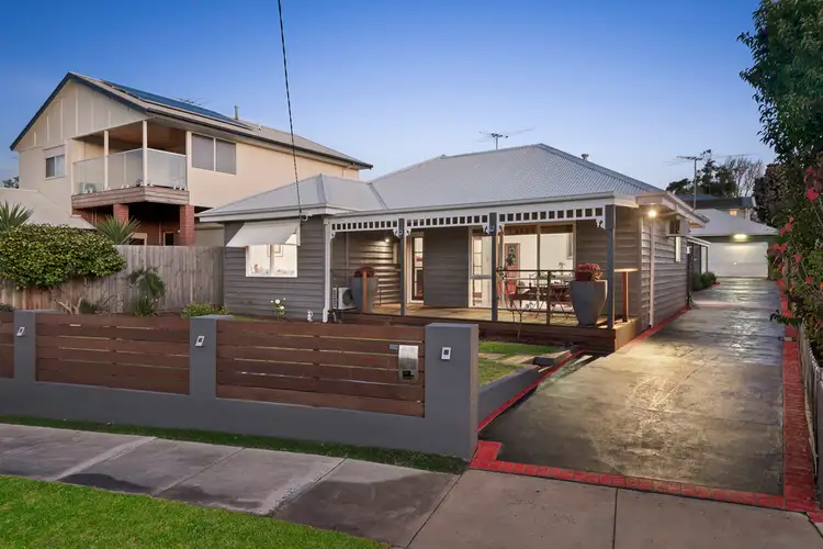 17 Muir Street, Frankston VIC 3199