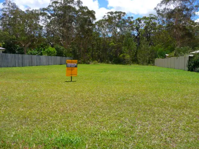 33 Fyshburn Dr, Cooloola Cove QLD 4580