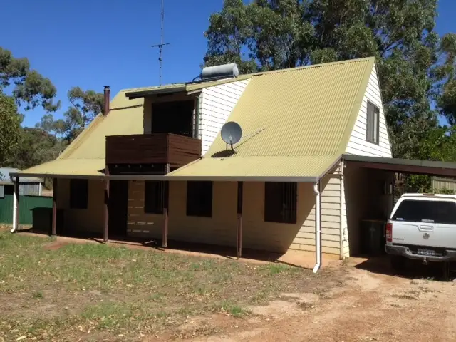 77 Rose Street, Cookernup WA 6220