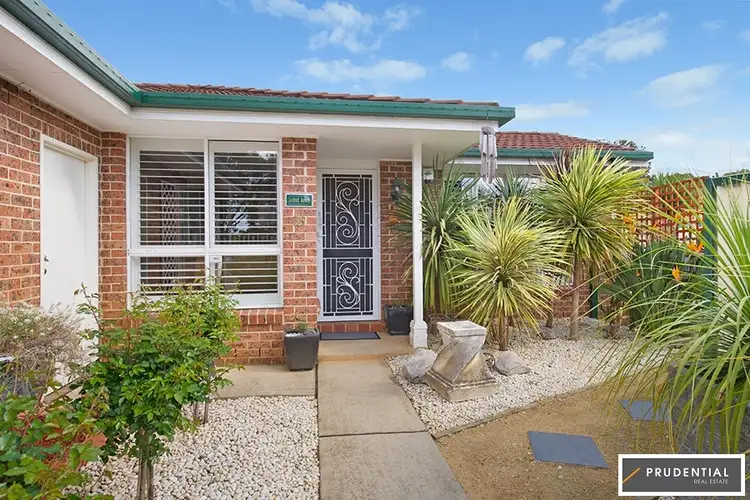 35 Davy Place, St Helens Park NSW 2560
