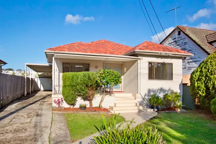49 Cooper Road, Birrong NSW 2143