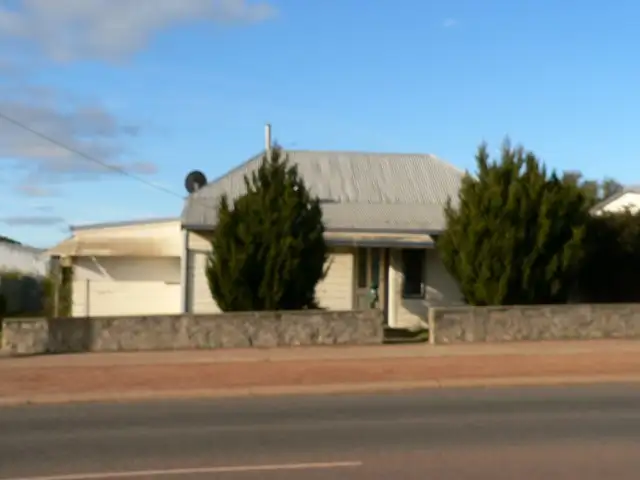 155 Albany Highway, Kojonup WA 6395