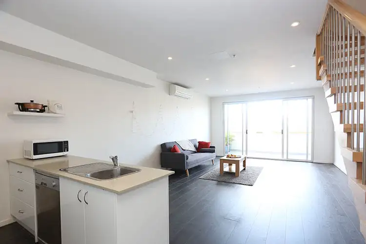 10 /7-9 Bell Street, Coburg VIC 3058