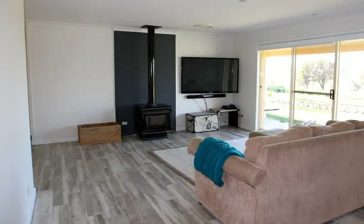 Fifth view of Homely house listing, 133 Spring Close, Mount Rankin NSW 2795