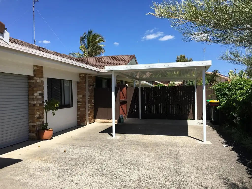 Main view of Homely semi-detached listing, 2/6 Ti Tree Avenue, Cabarita Beach NSW 2488