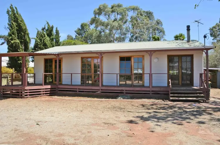 Second view of Homely house listing, 10 Arafura Road, Robinvale VIC 3549
