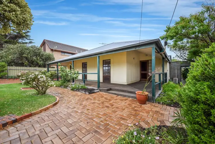 12 Robertson Rd, Moana SA 5169