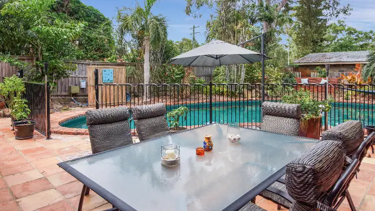 1 Walters Avenue, Bucasia QLD 4750