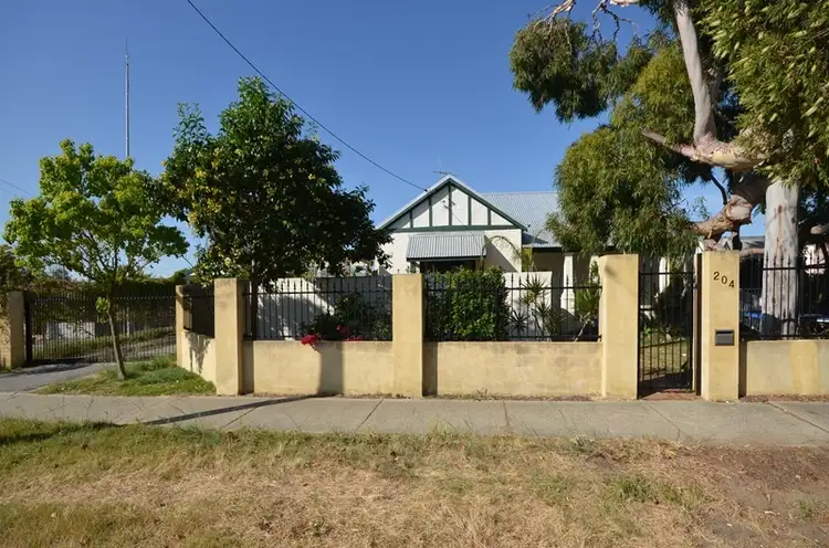 204 Rutland Avenue, Carlisle WA 6101