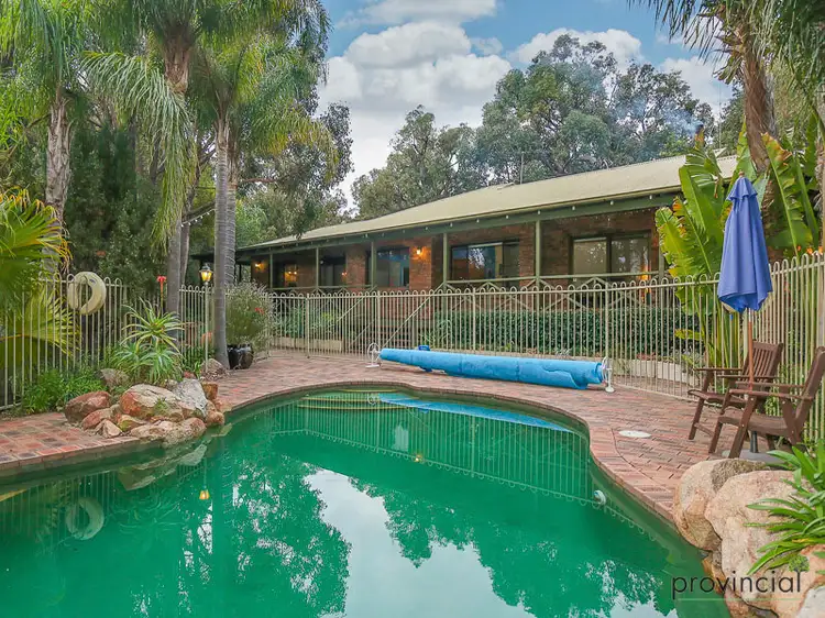 26 Trafalgar Rd, Lesmurdie WA 6076