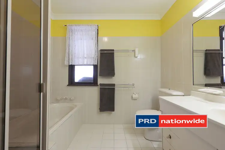 Fifth view of Homely house listing, 27 Sandakan Crescent, Lethbridge Park NSW 2770