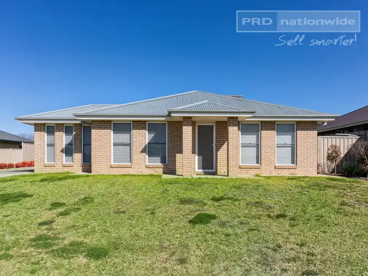 Main view of Homely unit listing, 1/14 Willang Crescent, Glenfield Park NSW 2650