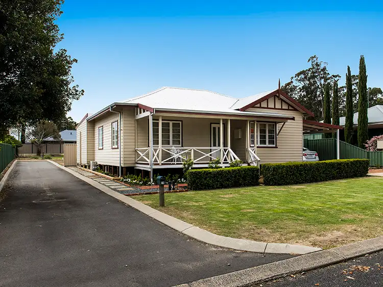 18 Green Street, Waroona WA 6215