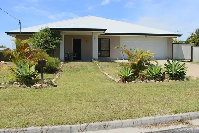 30 Golden Hind Avenue, Cooloola Cove QLD 4580