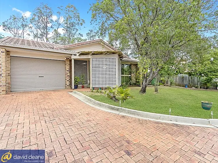 2/76 Rue Montaigne, Petrie QLD 4502