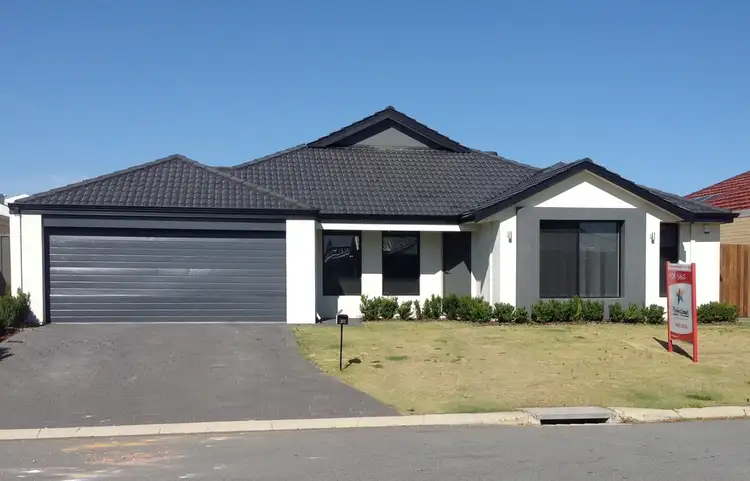 30 Bellas Circuit, Piara Waters WA 6112