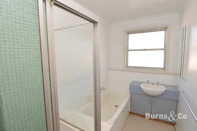 Fifth view of Homely house listing, 2 Alkira Place, Mildura VIC 3500