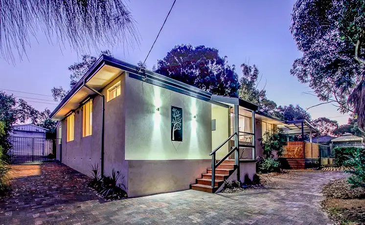 17 Yorna Road, Kalamunda WA 6076