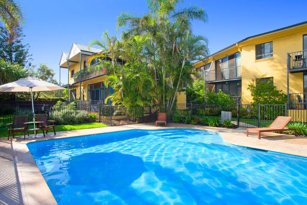 Main view of Homely unit listing, 2/15 Seabeach Avenue, Mona Vale NSW 2103