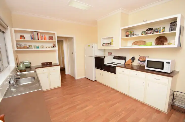 3205 Benetook Ave, Mildura VIC 3500