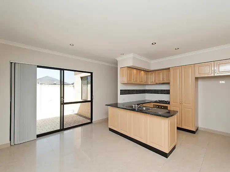 2/36 Arkana Road, Westminster WA 6061