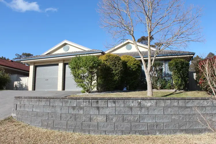 77 Burradoo Crescent, Nowra NSW 2541