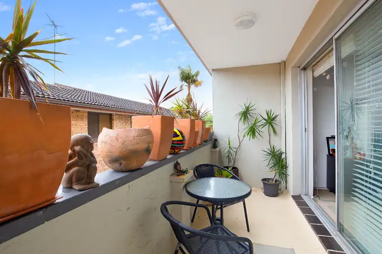 Second view of Homely unit listing, 4/4 Wheeler Parade, Dee Why NSW 2099