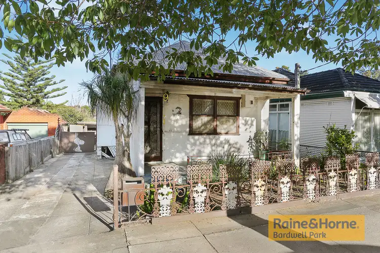 9 Lloyd Street, Bexley NSW 2207