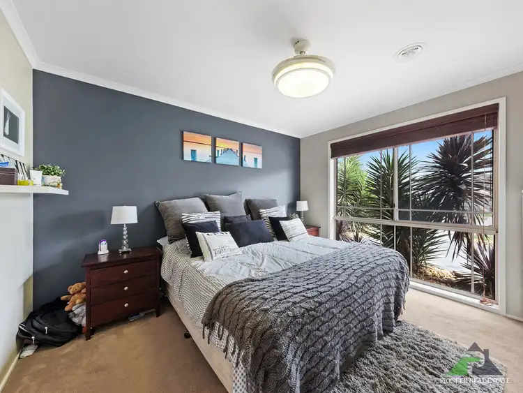 Sixth view of Homely house listing, 17 Meredith Close, Narre Warren South VIC 3805