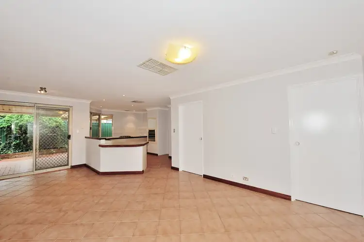 Sixth view of Homely house listing, 10 St Ettiene Gardens, Port Kennedy WA 6172