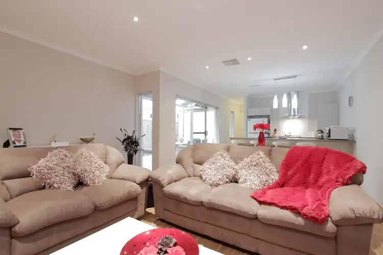 Fifth view of Homely house listing, 4 PERSHING LINK, Harrisdale WA 6112