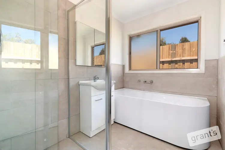 Fifth view of Homely unit listing, 2/27 Amber Crescent, Narre Warren VIC 3805