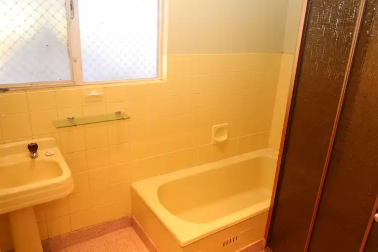 Seventh view of Homely house listing, 8 Cornwall Street, Berri SA 5343