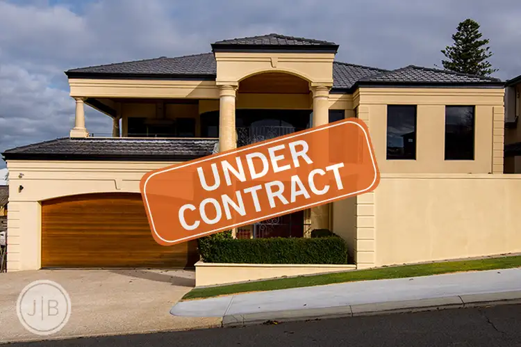 33 Howard Parade, Salter Point WA 6152