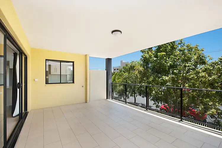 1/11 Dix Street, Redcliffe QLD 4020
